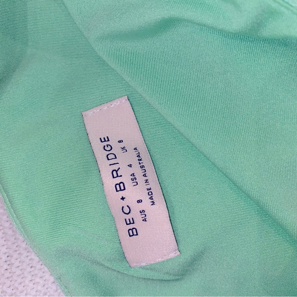 Brand new Bec and Bridge one shoulder size US 4 Pastel Lime Green cut out detail - Picture 4 of 4
